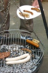 Beim Grillen